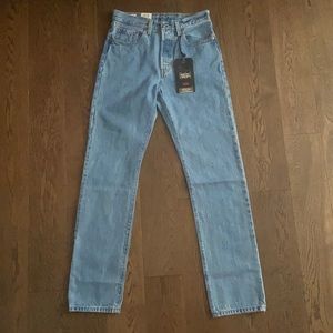 BRAND NEW Levis 501 jeans
